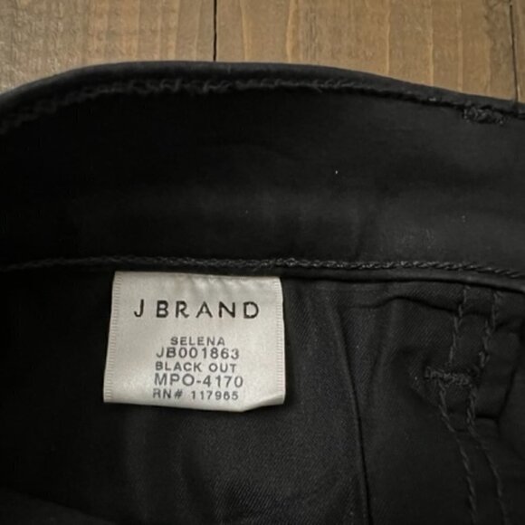 J Brand Selena Coated Lace-Detail Crop Bootcut Jeans in Black Out - Picture 7 of 7